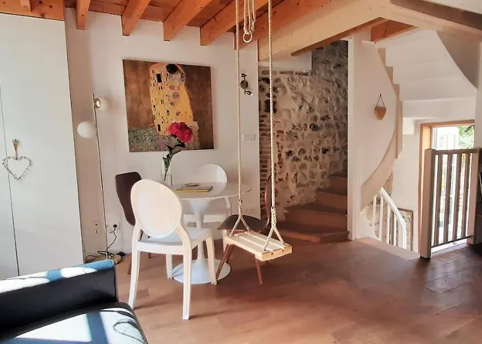 -parking Prive -maison Entiere -balancoire En Interieur-coeur Historique -la Clef De Casa de Férias Honfleur