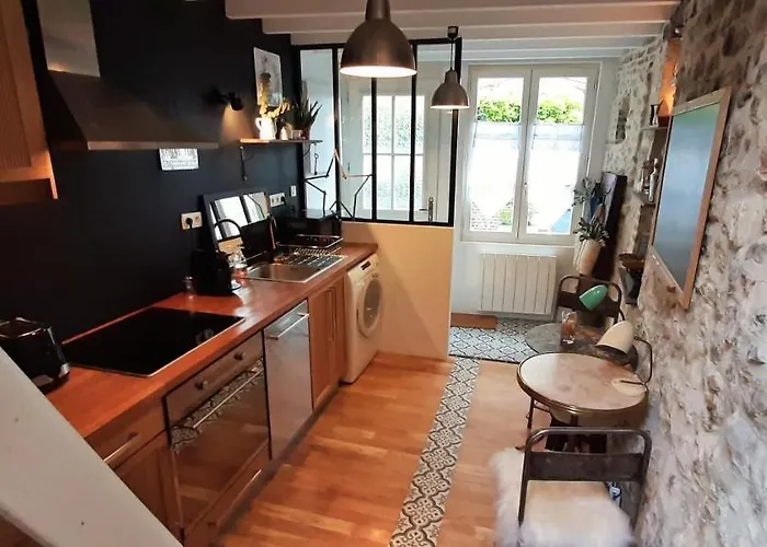 -parking Prive -maison Entiere -balancoire En Interieur-coeur Historique -la Clef De Holiday home