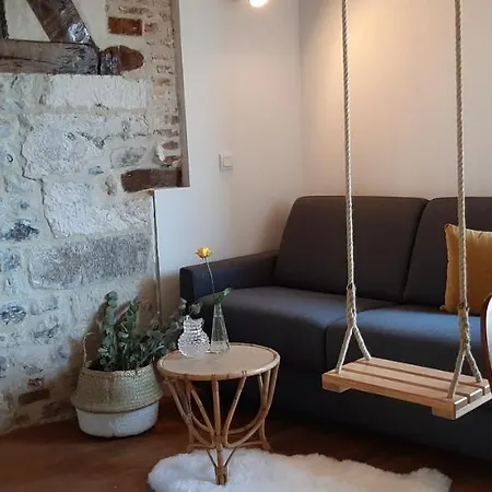 -parking Prive -maison Entiere -balancoire En Interieur-coeur Historique -la Clef De * Ονφλέρ