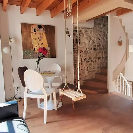 -parking Prive -maison Entiere -balancoire En Interieur-coeur Historique -la Clef De Nyaraló Honfleur