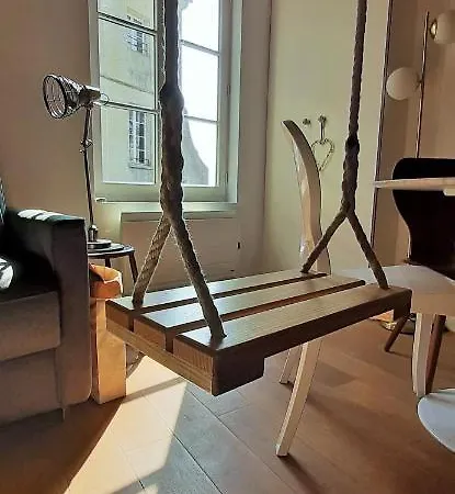 Holiday home -parking Prive -maison Entiere -balancoire En Interieur-coeur Historique -la Clef De