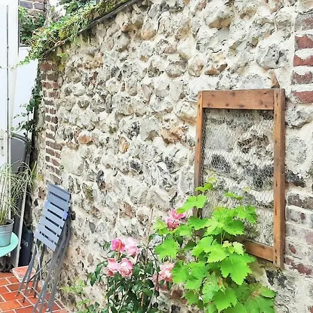 -maison Entière -balancoire En Intérieur-parking Privé -coeur Historique -la Clef De *